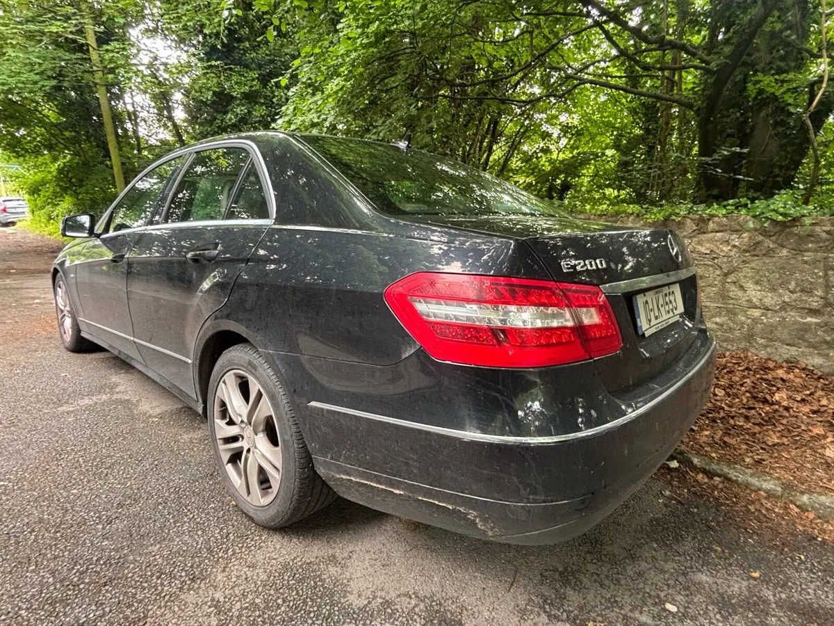 Mercedes E220 Avantgarde - Image 3