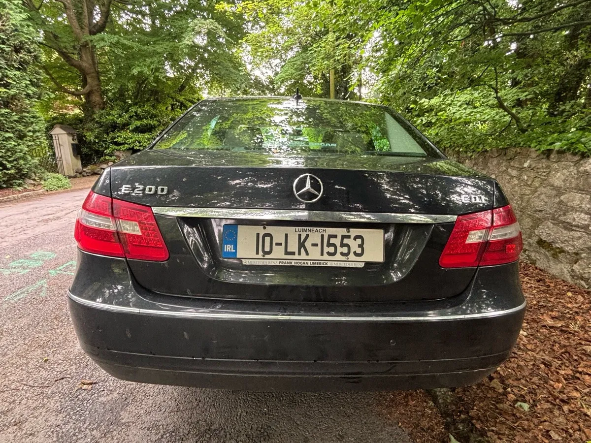 Mercedes E220 Avantgarde - Image 4
