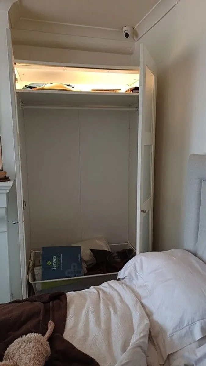 Bedroom - Image 2