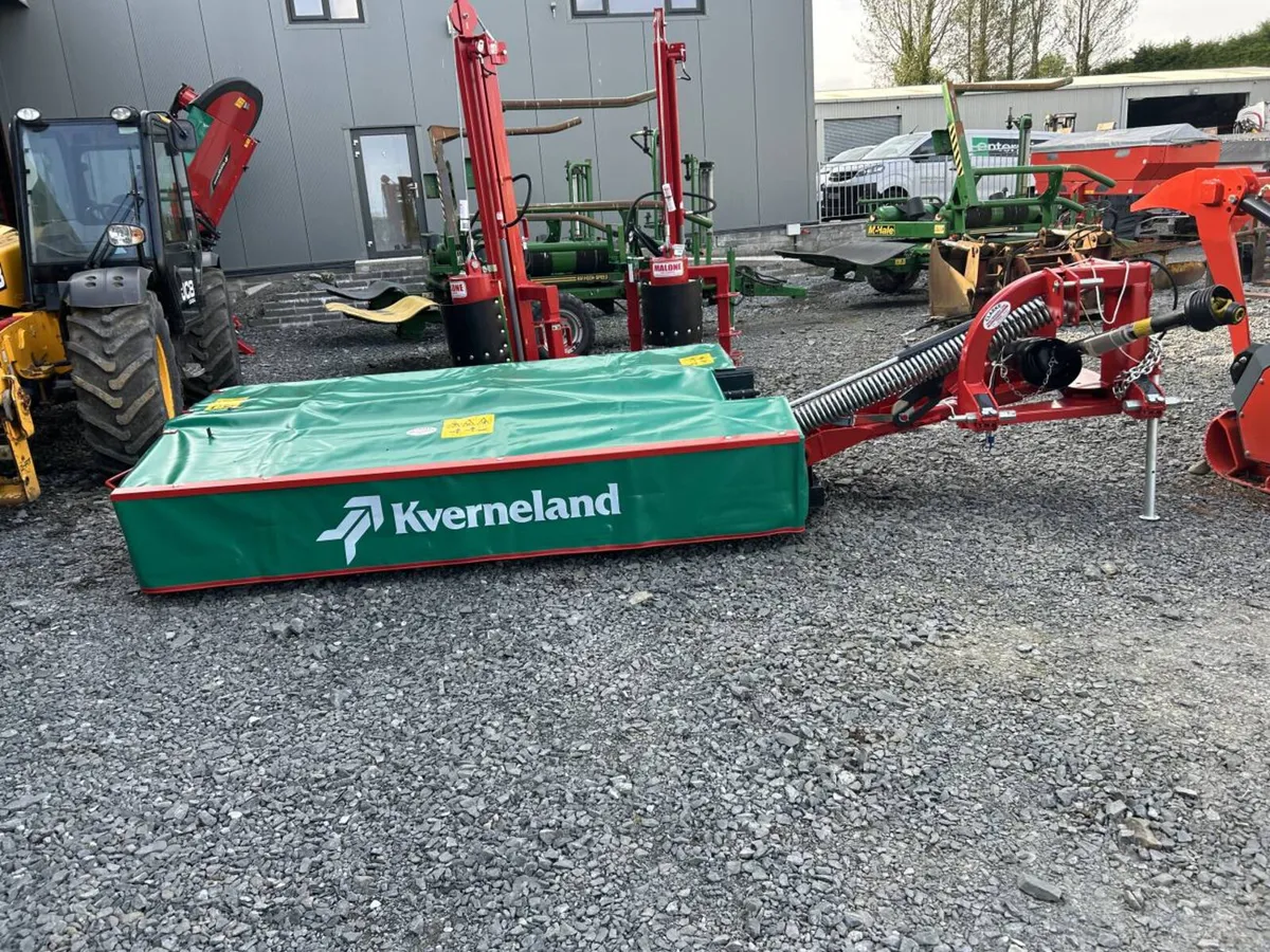 New Kverneland TA 2628 9ft Disc Mower - Image 1