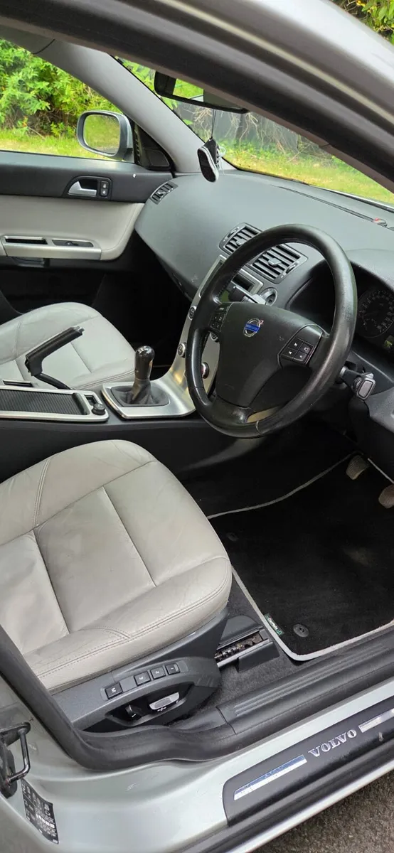2008 Volvo s40 1.6d - Image 4