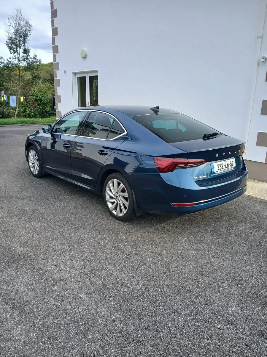 Skoda Octavia (232) Edition 30 - 2.0 tdi Style - Image 4