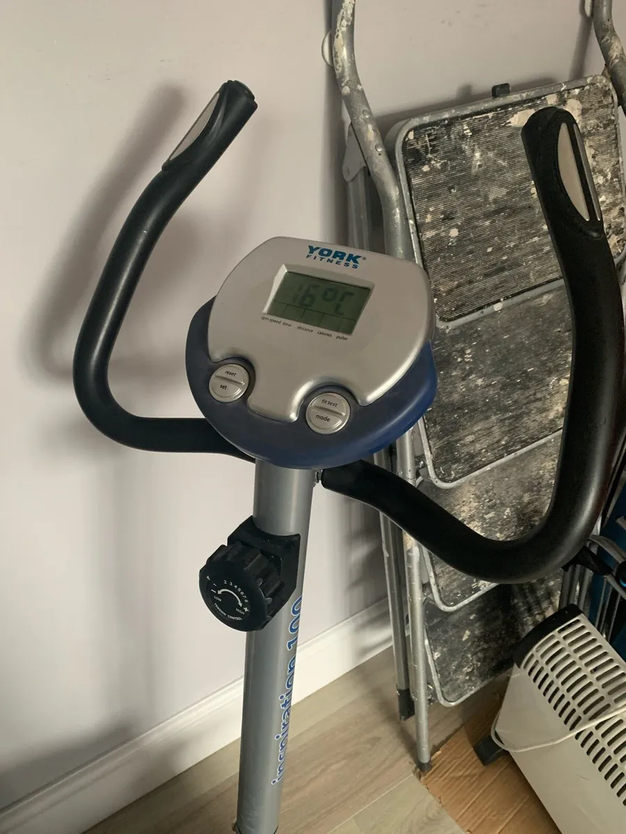 Exercise bike - Image 2