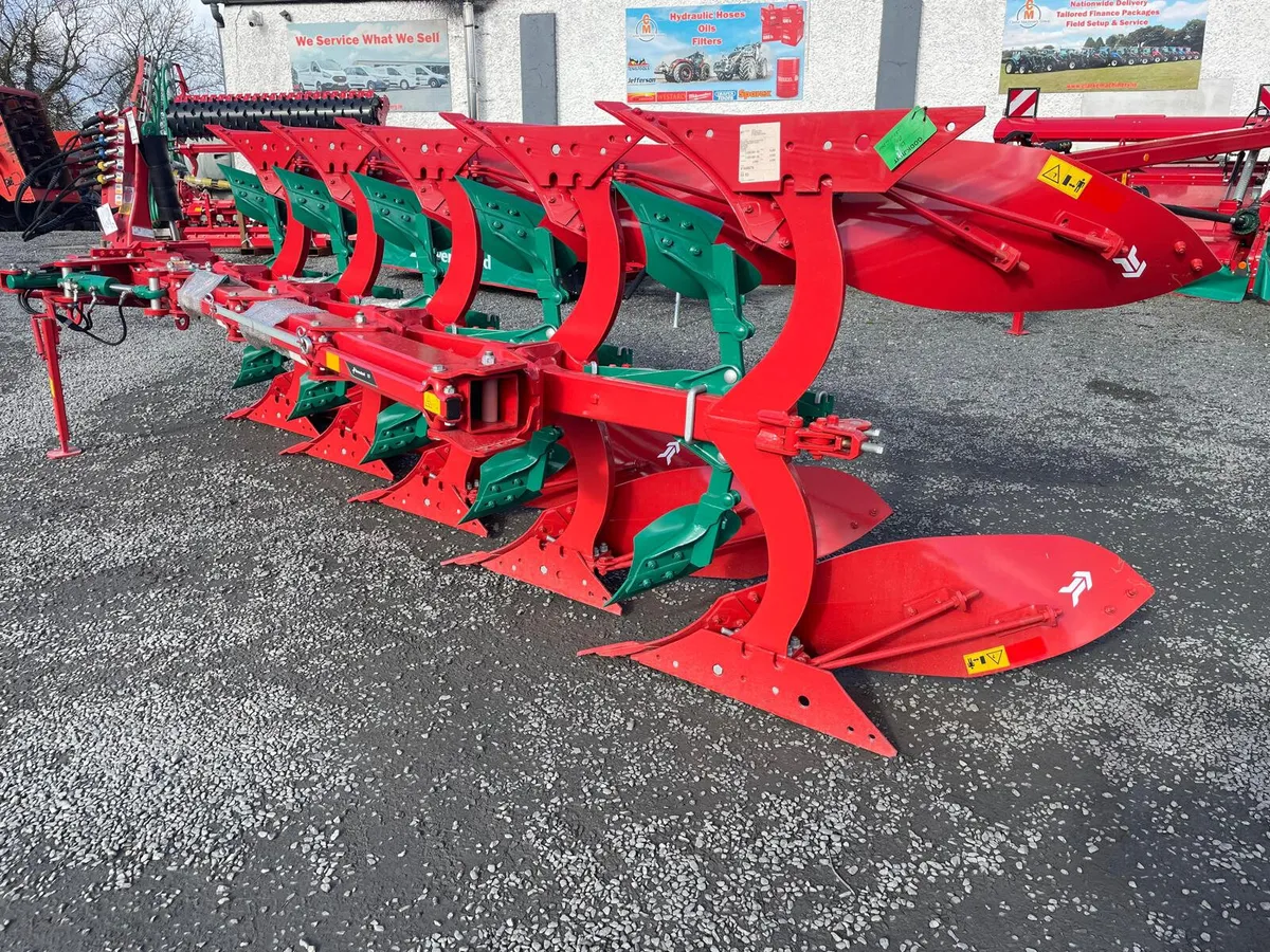 🌟 Kverneland ES85 5 Furrow Ploughs 🌟 - Image 4