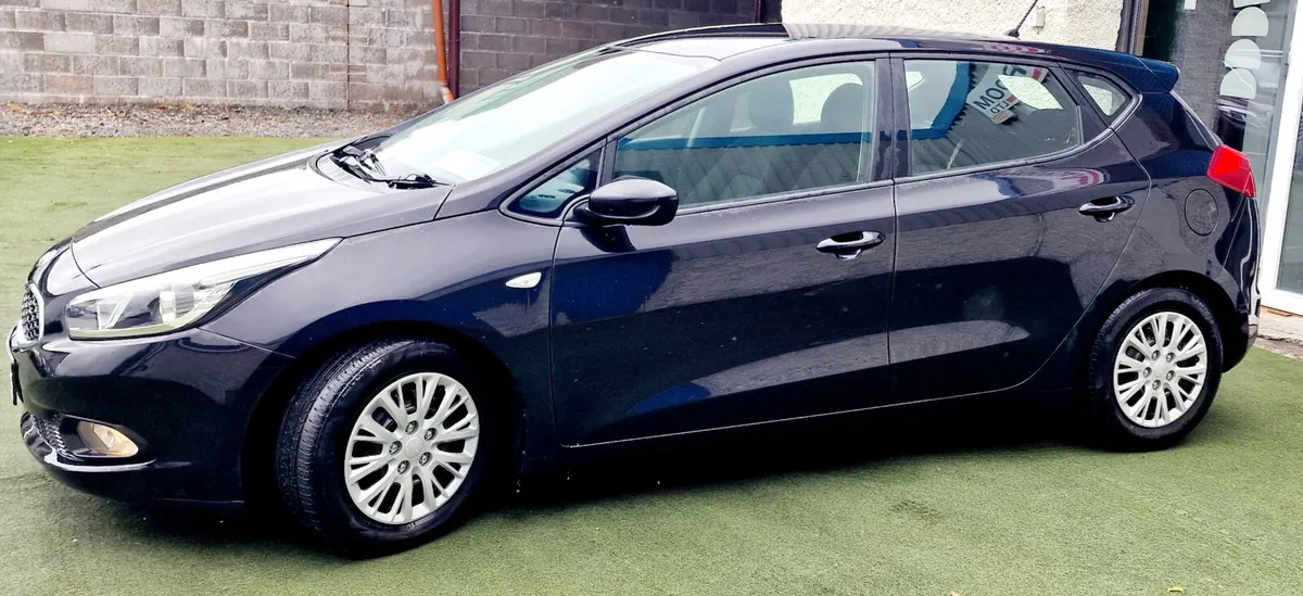 Kia Ceed TX ECODYN NCT TAX 1.6CRDI 6SP - Image 2