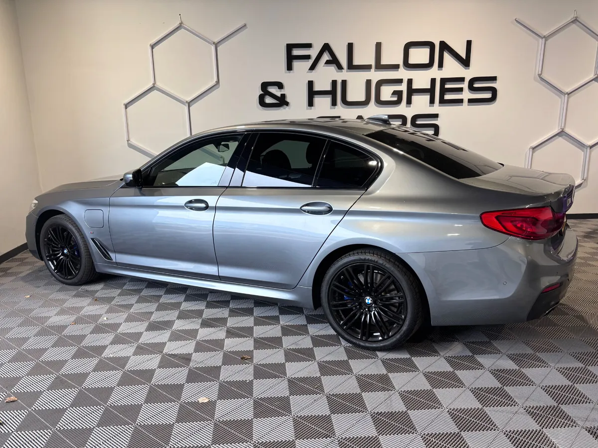 2020 BMW 530e M SPORT AUTO HYBRID - Image 3