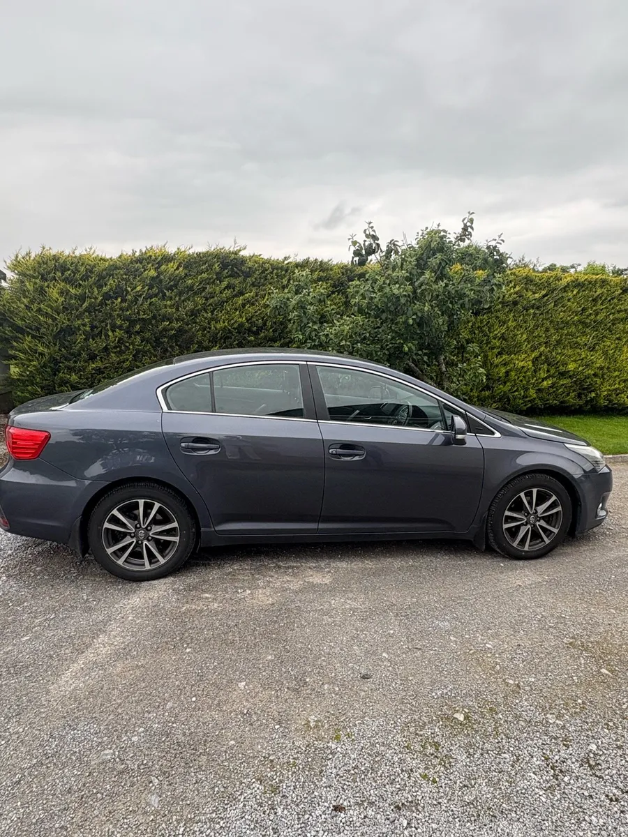 Toyota avensis - Image 3