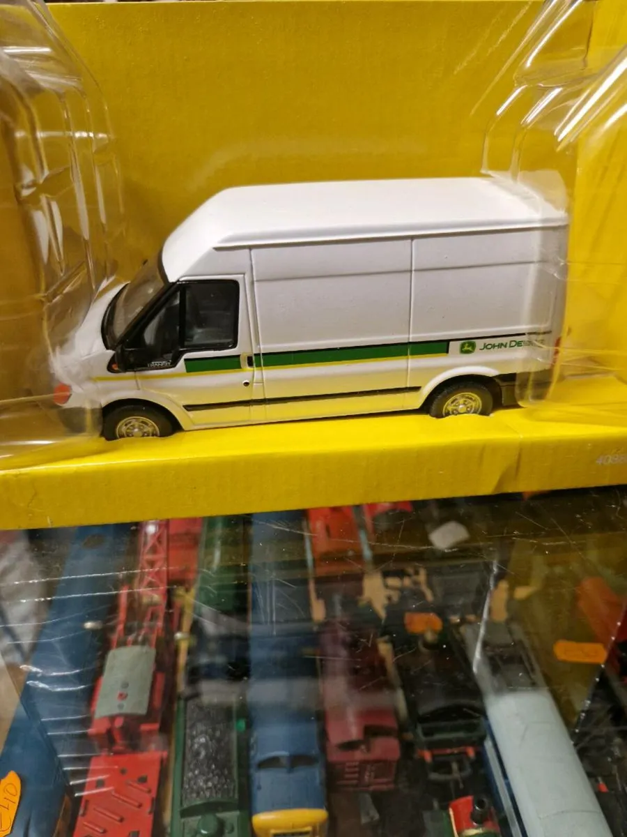 Britains John Deere Ford Transit Service Van 1.32 - Image 3