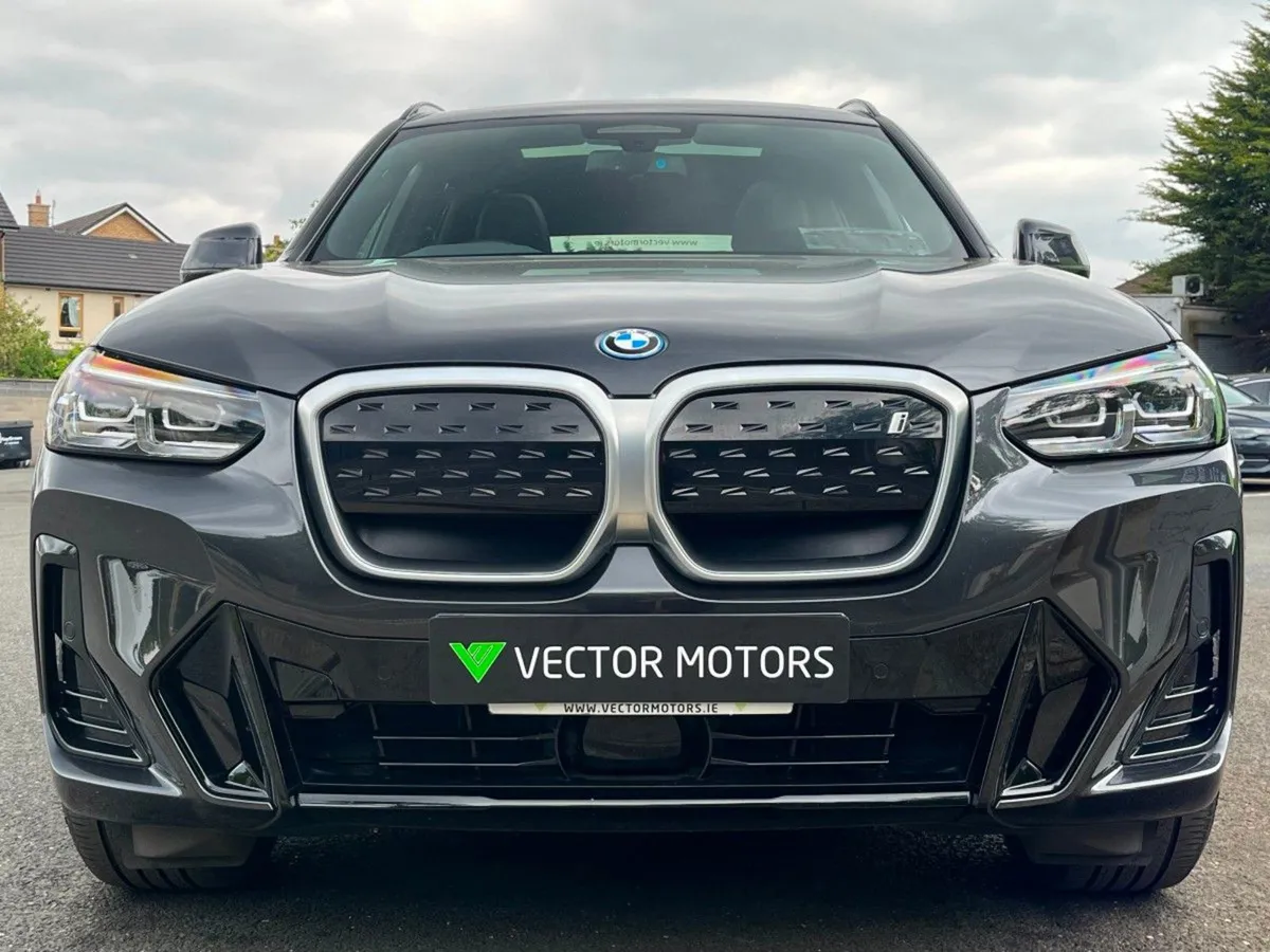 BMW iX3 M-sport 80 KWH - Image 3