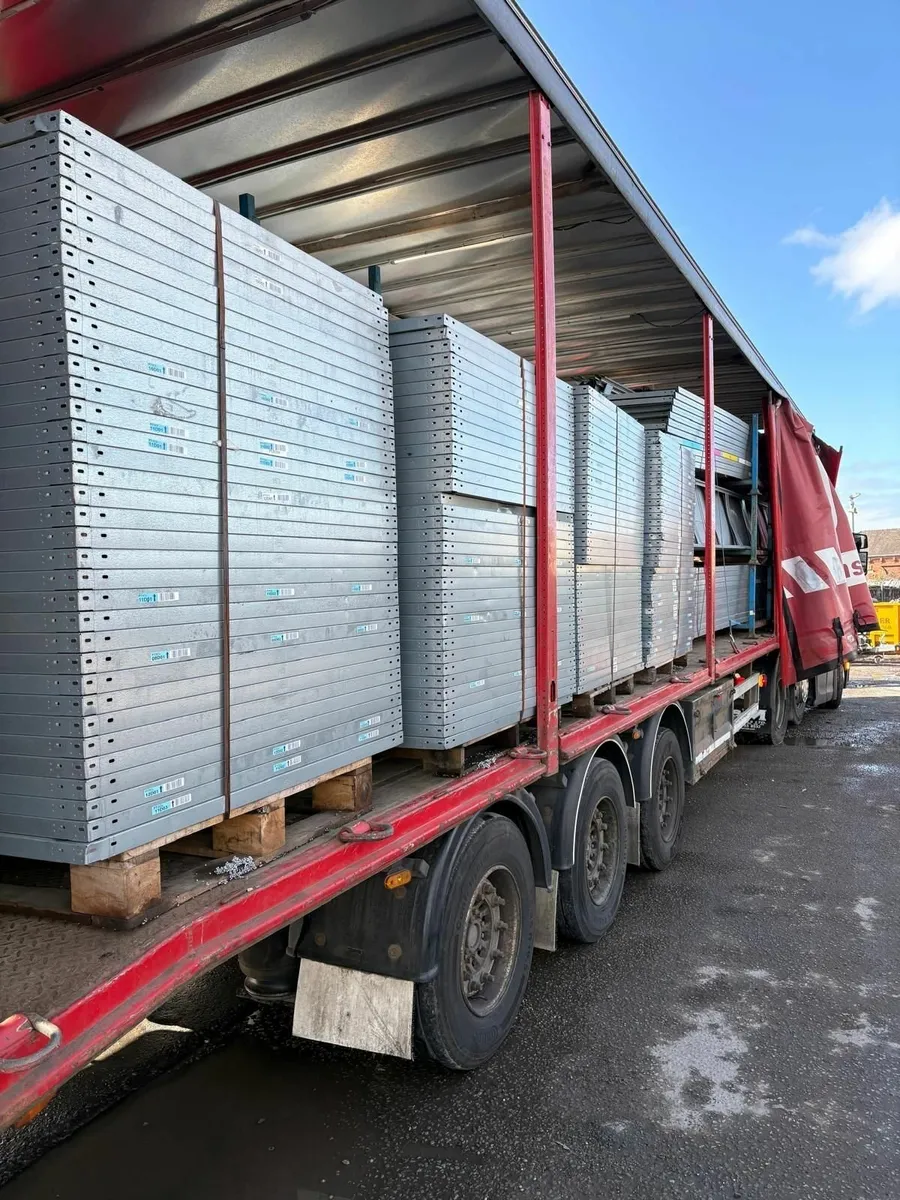 Used Shelving Bays Very Good Condition Racking - Image 1