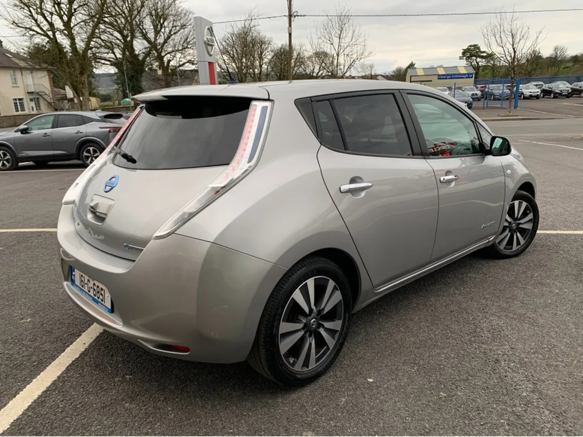 Nissan Leaf EV TEKNA 30kW ELECTRIC - Image 2