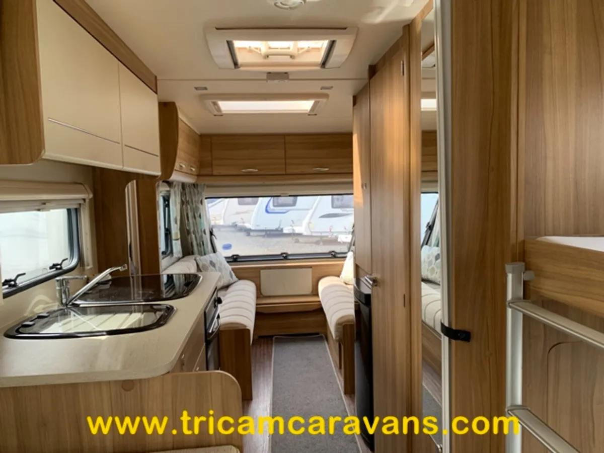 2015 Elddis Xplore 526/6, Lightweight, Fixed Bunks - Image 2
