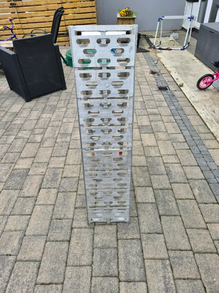 Loading ramps - Image 3