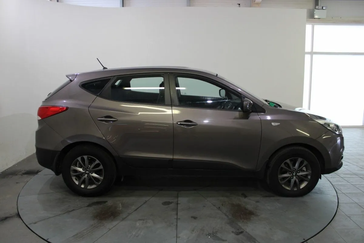 Hyundai ix35 1.7 Diesel Comfort 2WD 115hp - Image 3