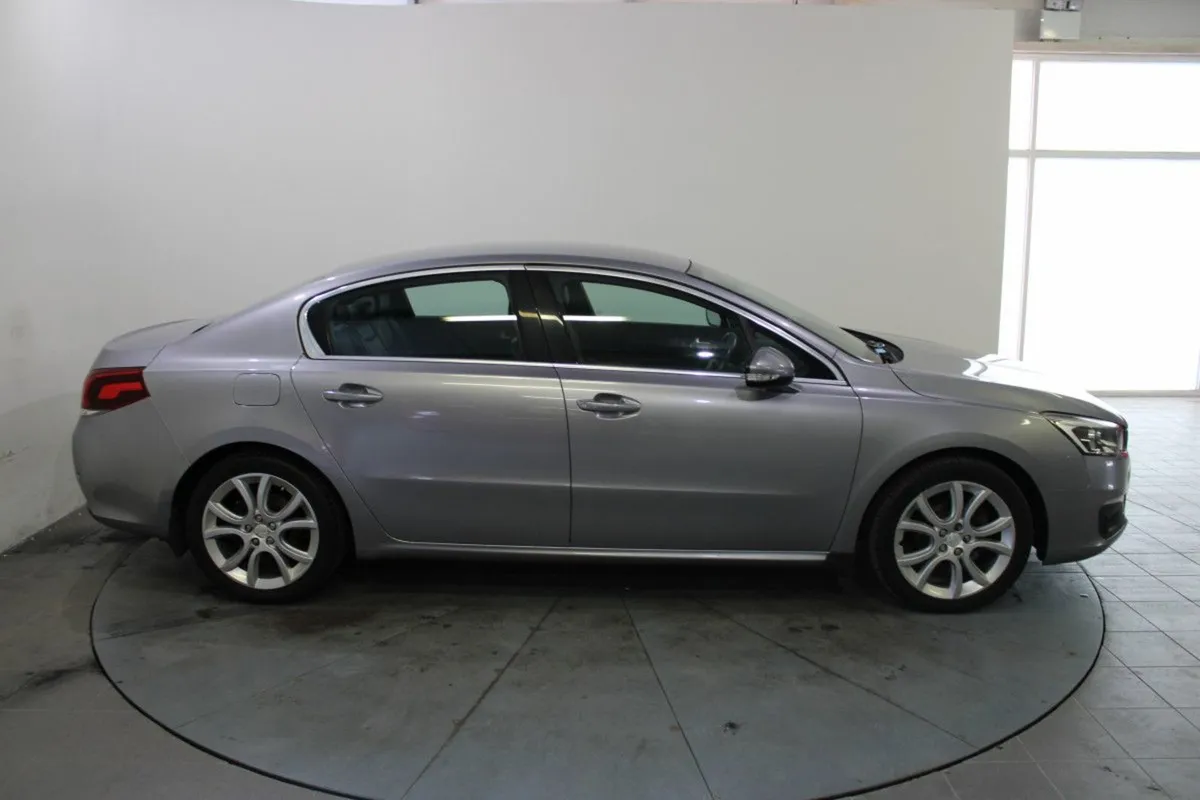 Peugeot 508  1.6 Ehdi 115bhp Sat Nav S/S Allure - Image 4