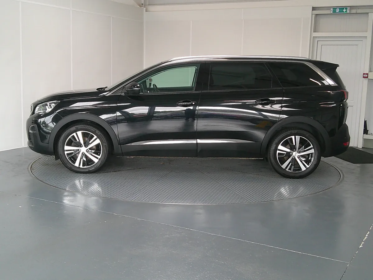 Peugeot 5008 2020 - Image 4