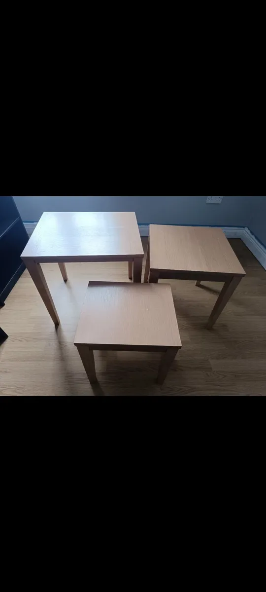 Nest of three tables