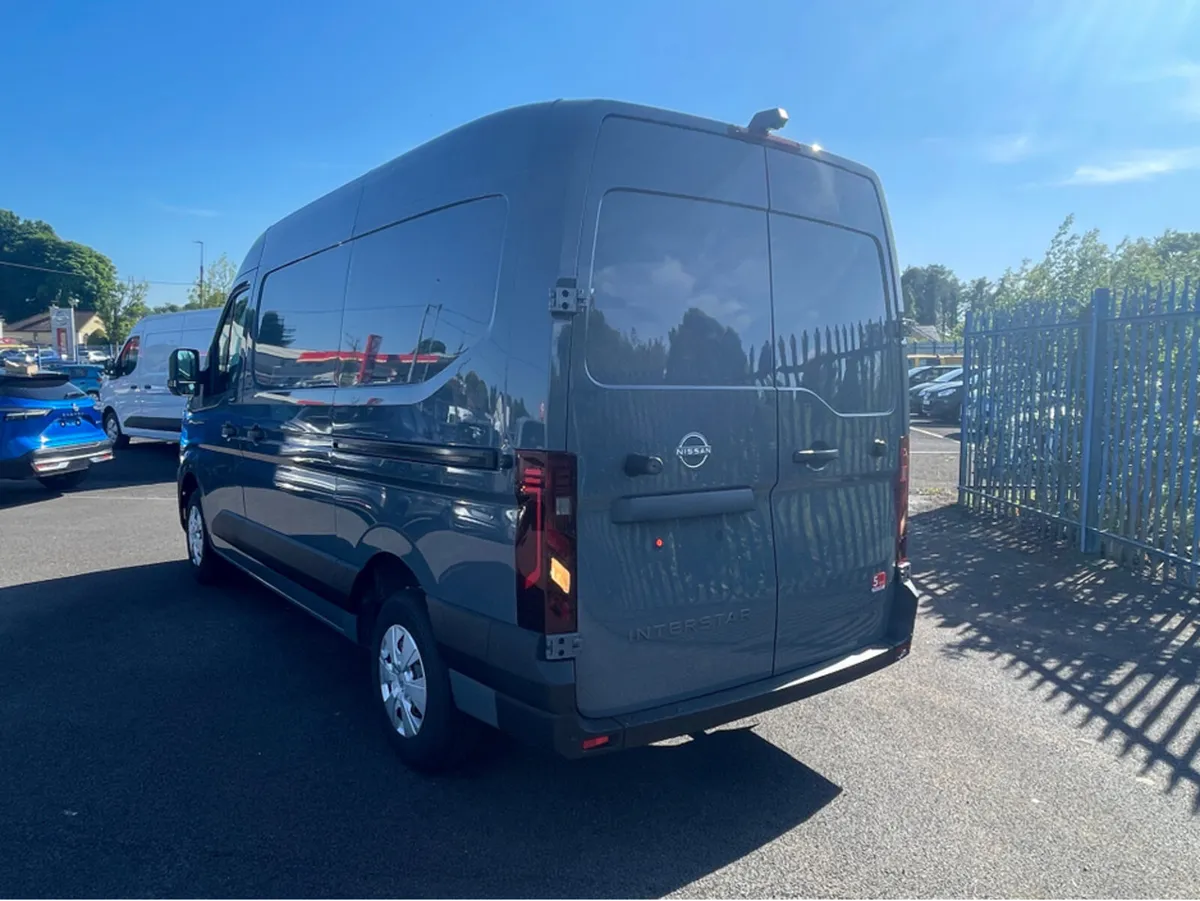 Nissan Interstar L2 H2 FWD 130 SV Premium - Image 3