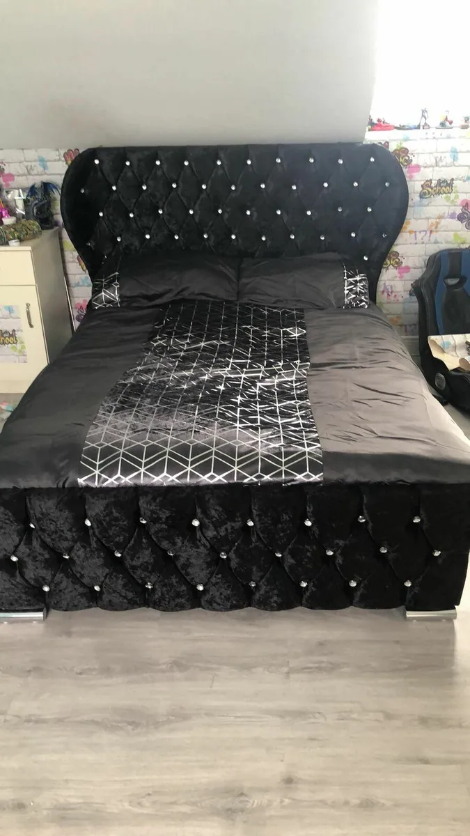 Dubai Wingback Beds With Mattresses - Image 3