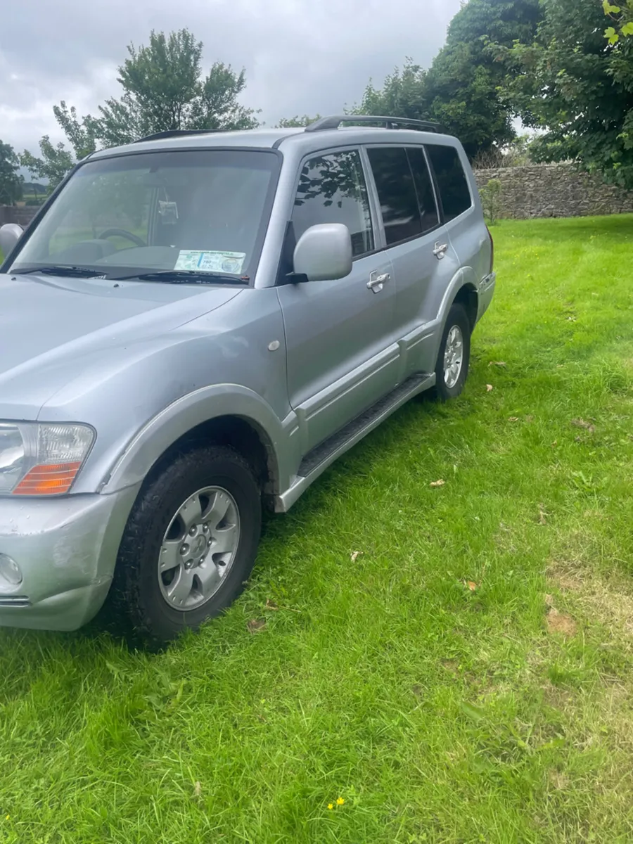 Mitsubishi pajero LWB 3.2L - Image 2