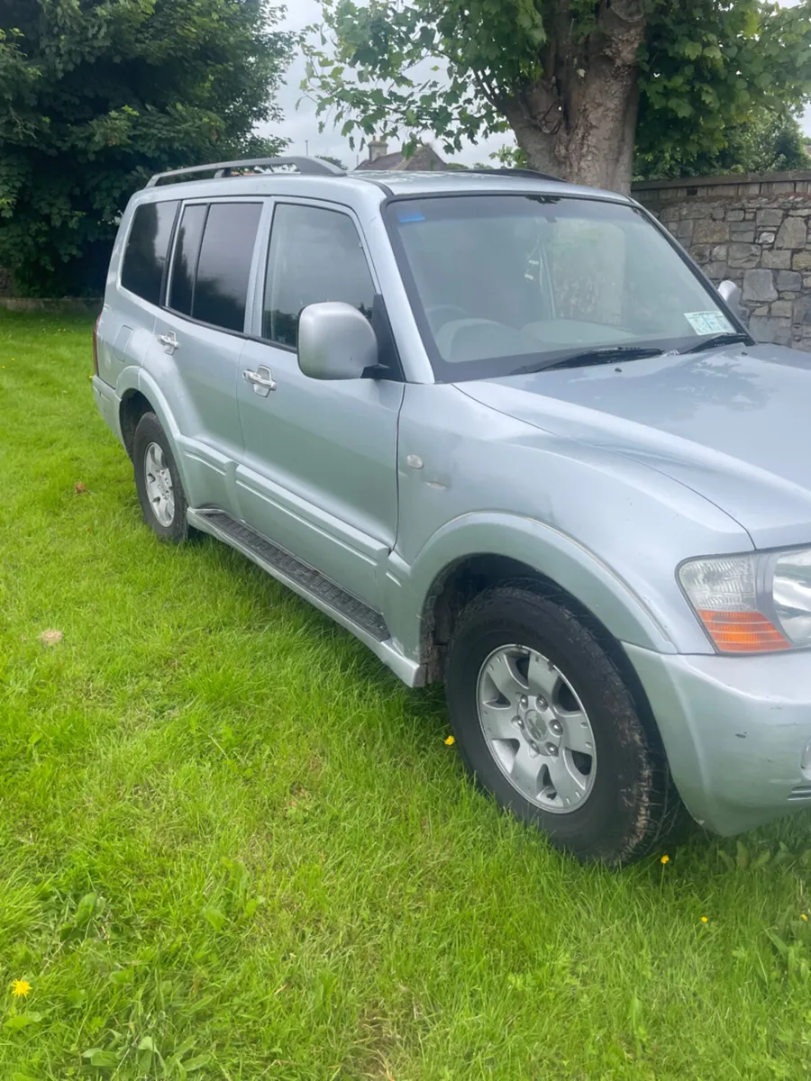 Mitsubishi pajero LWB 3.2L - Image 3