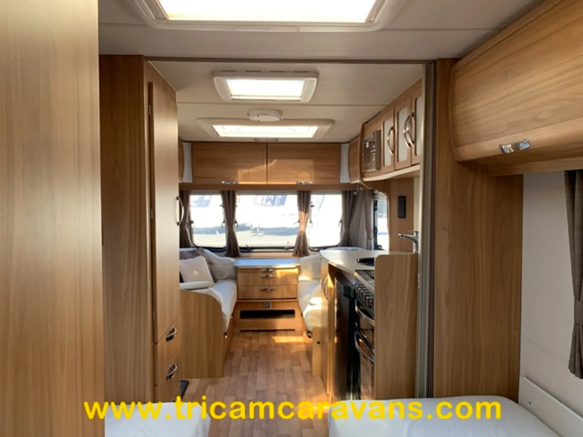 2014 Lunar Clubman SB, High Spec, Twin Fixed Beds - Image 2