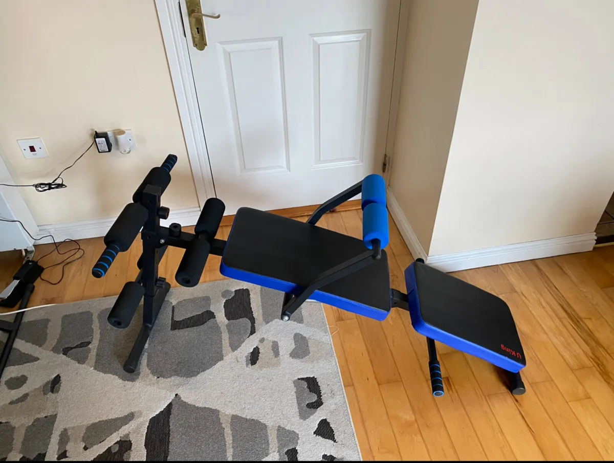 Foldable weight fitness bench - Image 1