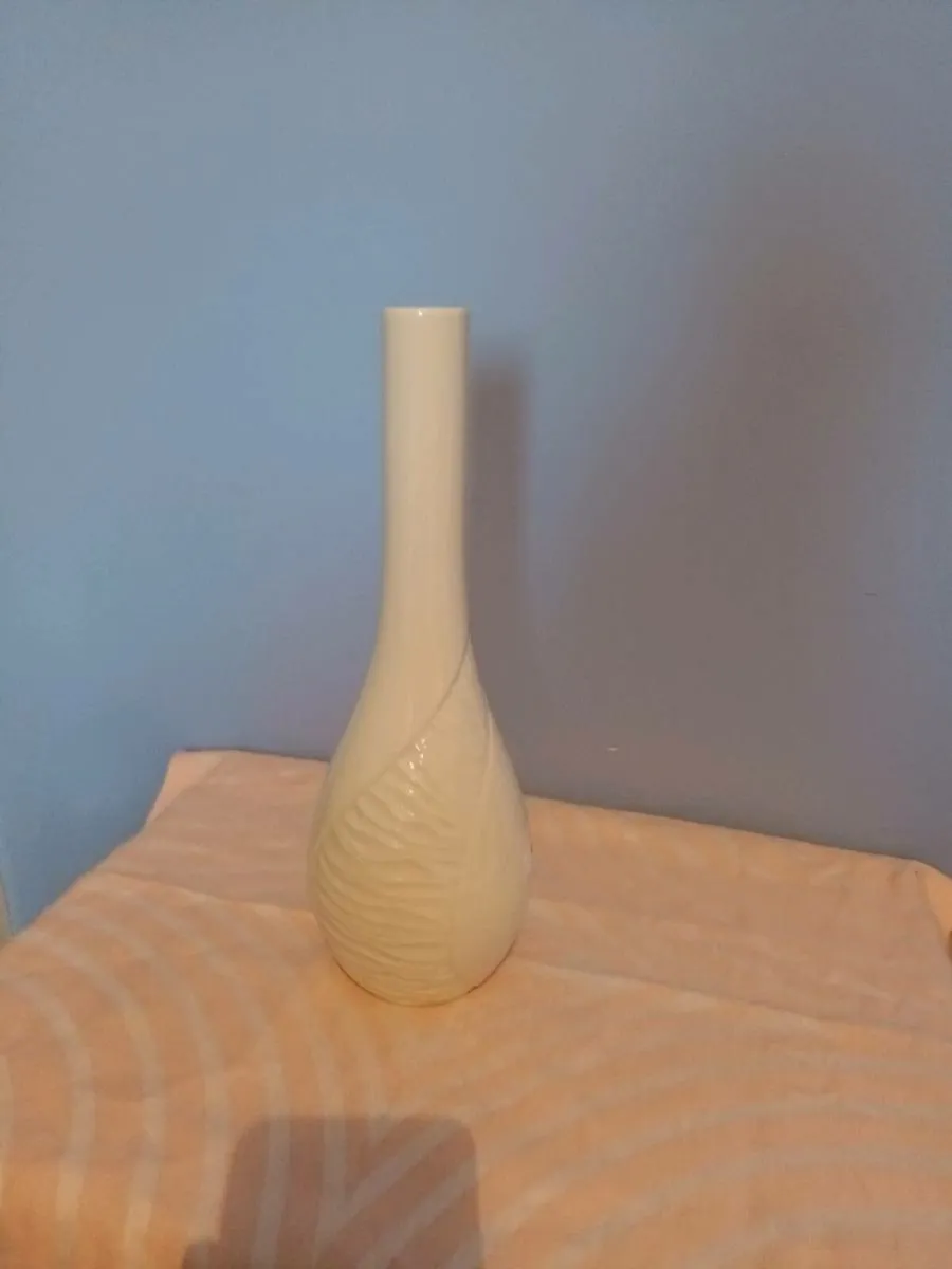 IRISH BELLEEK LIVING  TALL BUD VASE - Image 3