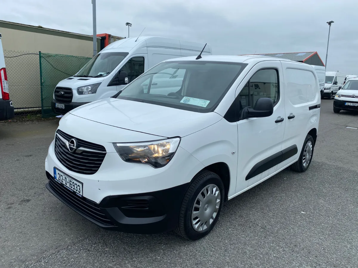 2021 Opel Combo 1.5 75BHP - Image 3
