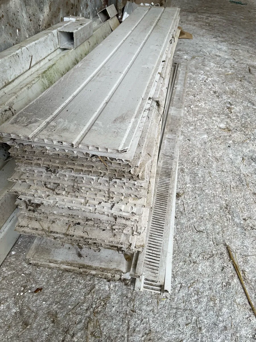 Gutters fascia and soffit - Image 3