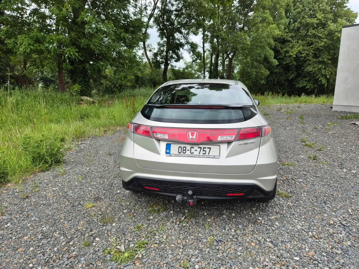 Honda Civic 2008 - Image 2
