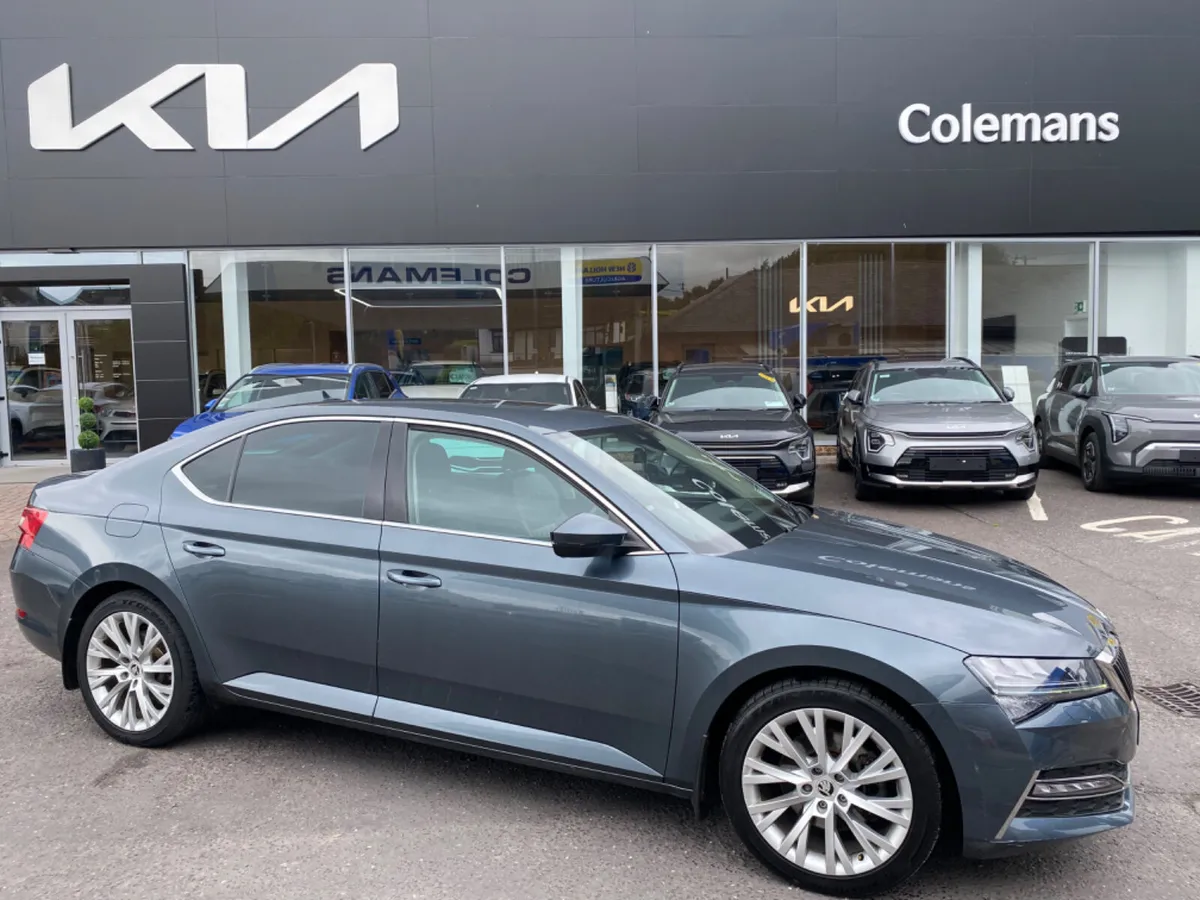Skoda Superb IV PHEV STY 1.4tsi 218HP 2020 (201) - Image 1