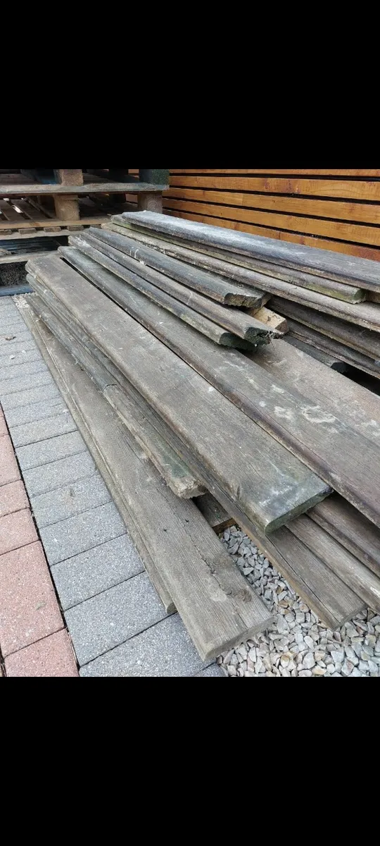 **FREE** Pallets and decking timber - Image 2