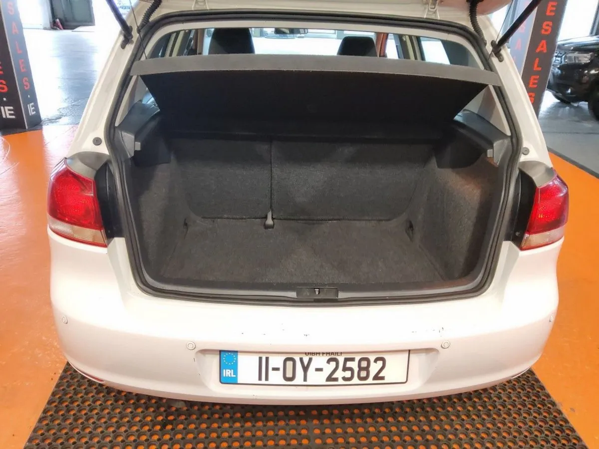Volkswagen Golf 1.6 TDI 105BHP Bluemotion - Image 4