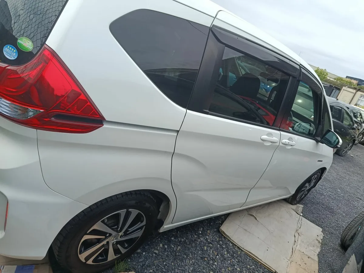 Honda Freed 2018    7 seats - Image 3