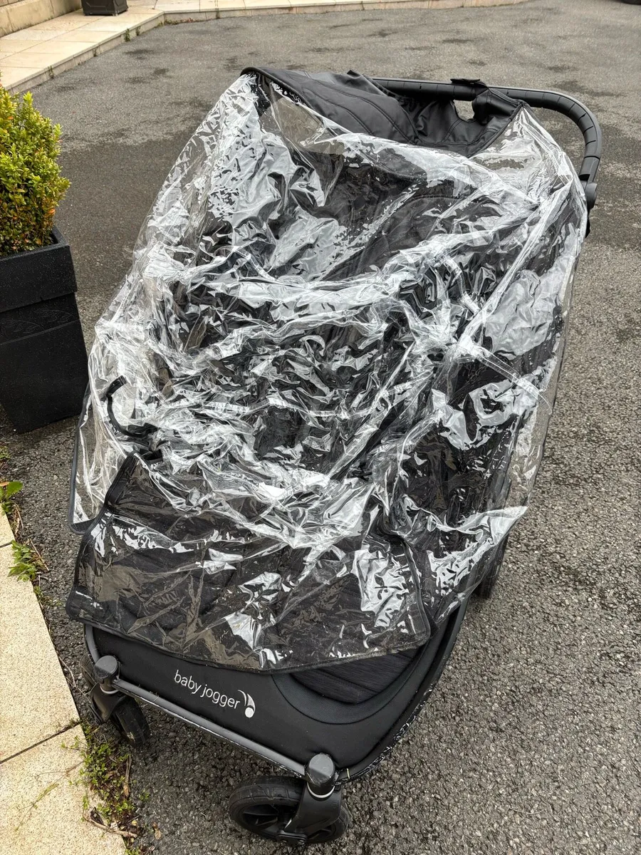 Baby Jogger double buggy - Image 2