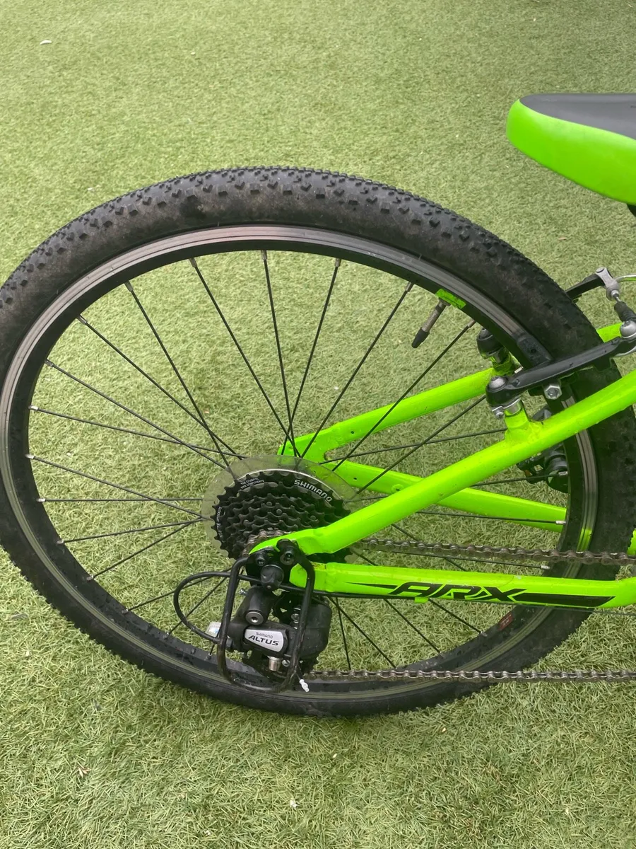 Green Kids Giant ark bike - Image 3