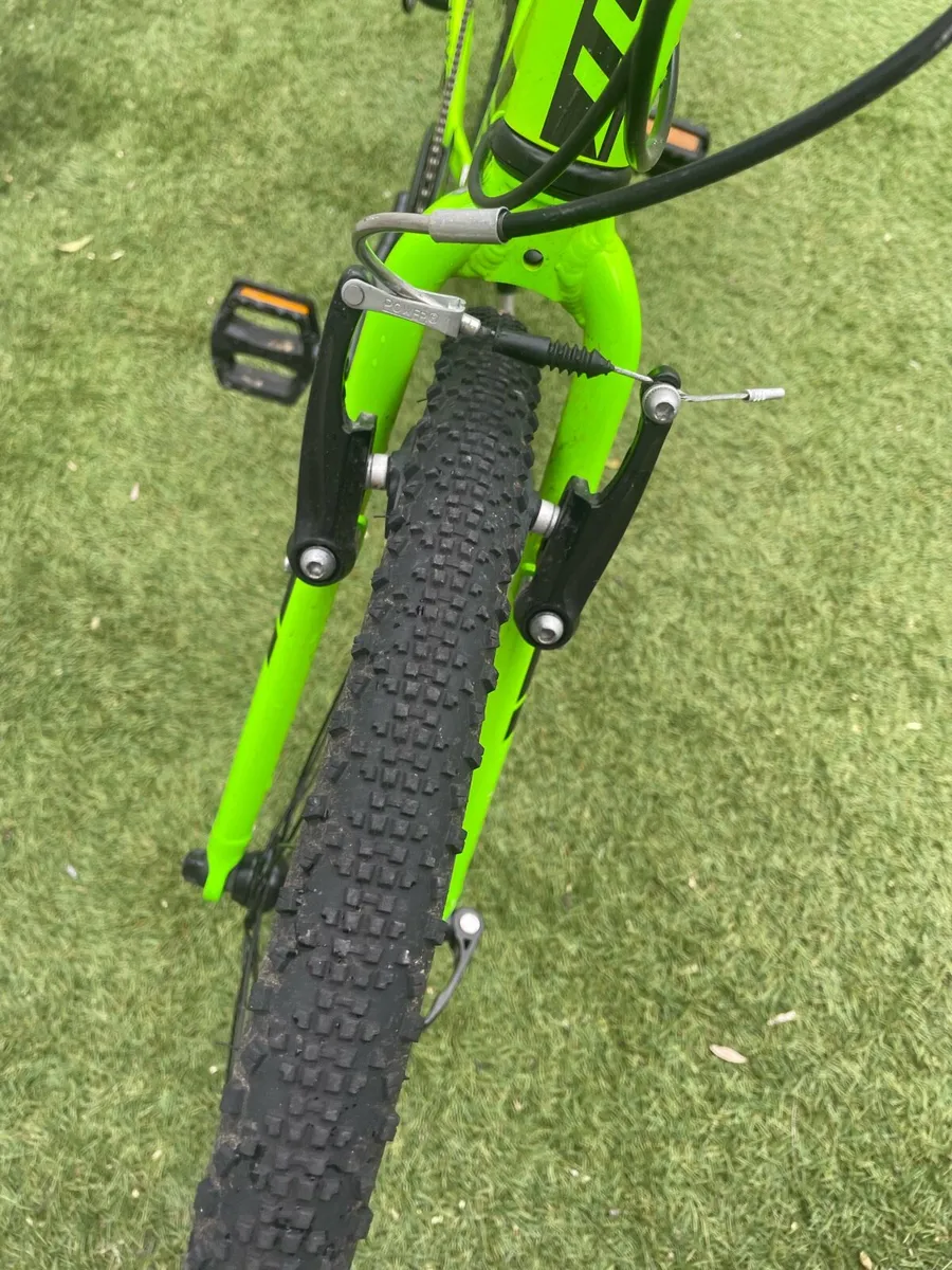 Green Kids Giant ark bike - Image 4