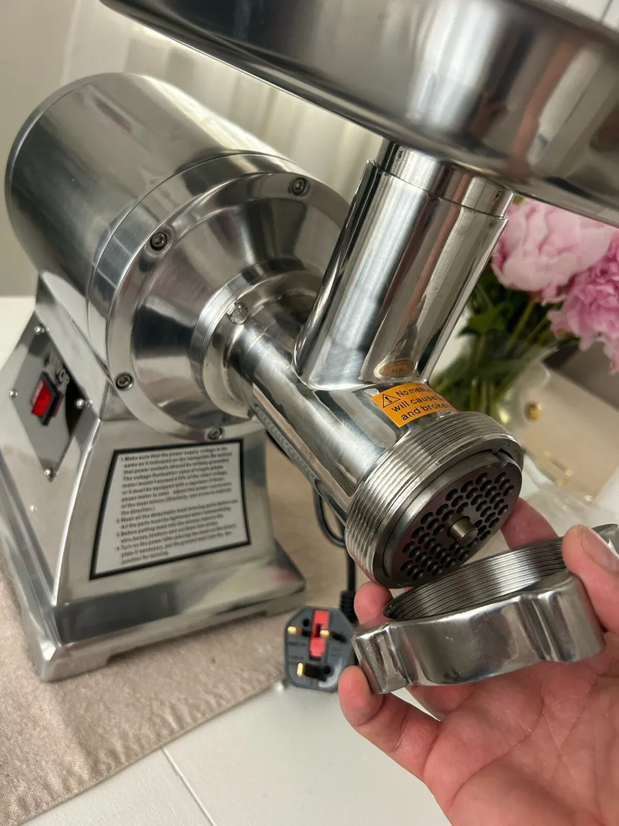 1100w Electric Meat Mincer Portable Chopper 17kg - Image 3