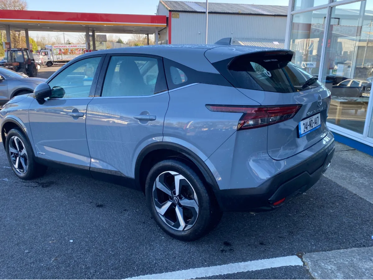 Nissan Qashqai EPOWER SV MY2.5 4DR AUTO - Image 3
