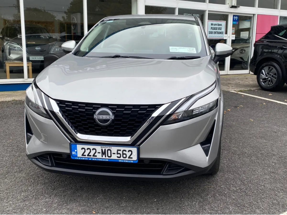Nissan Qashqai QQ 1.3 HYB SV MY2 4DR - Image 2