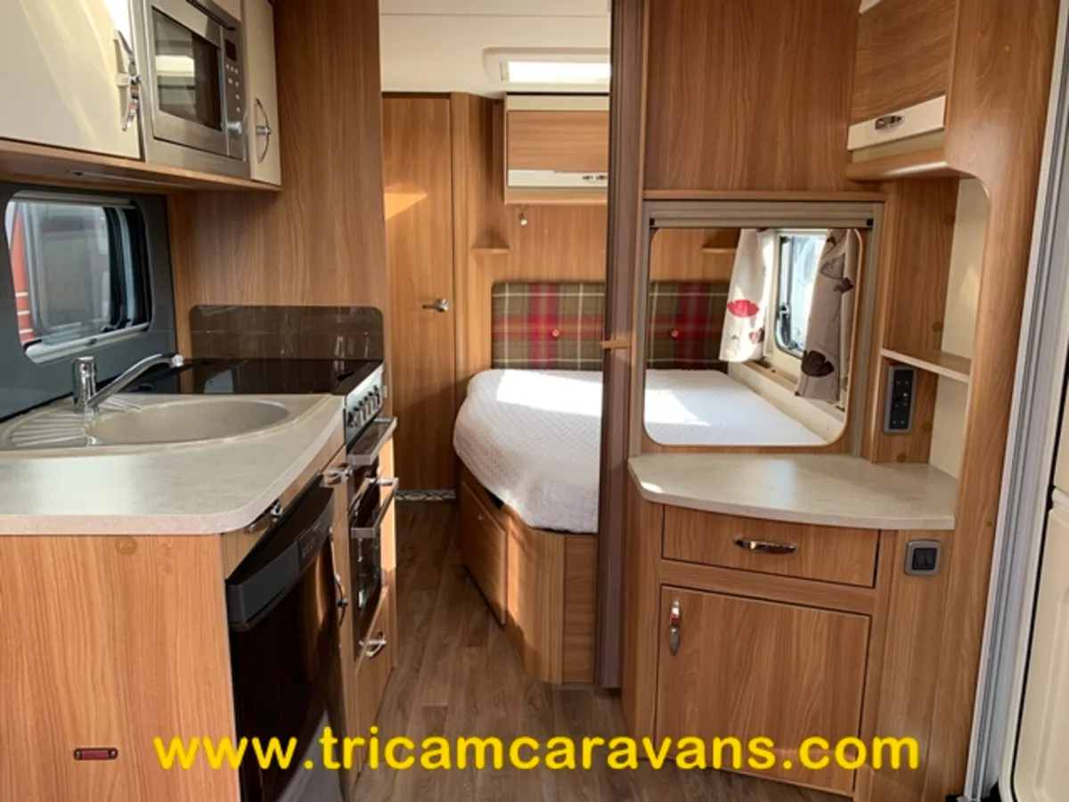 2014 Swift Challenger SE 570/4, Fixed Bed, Sep Shr - Image 4
