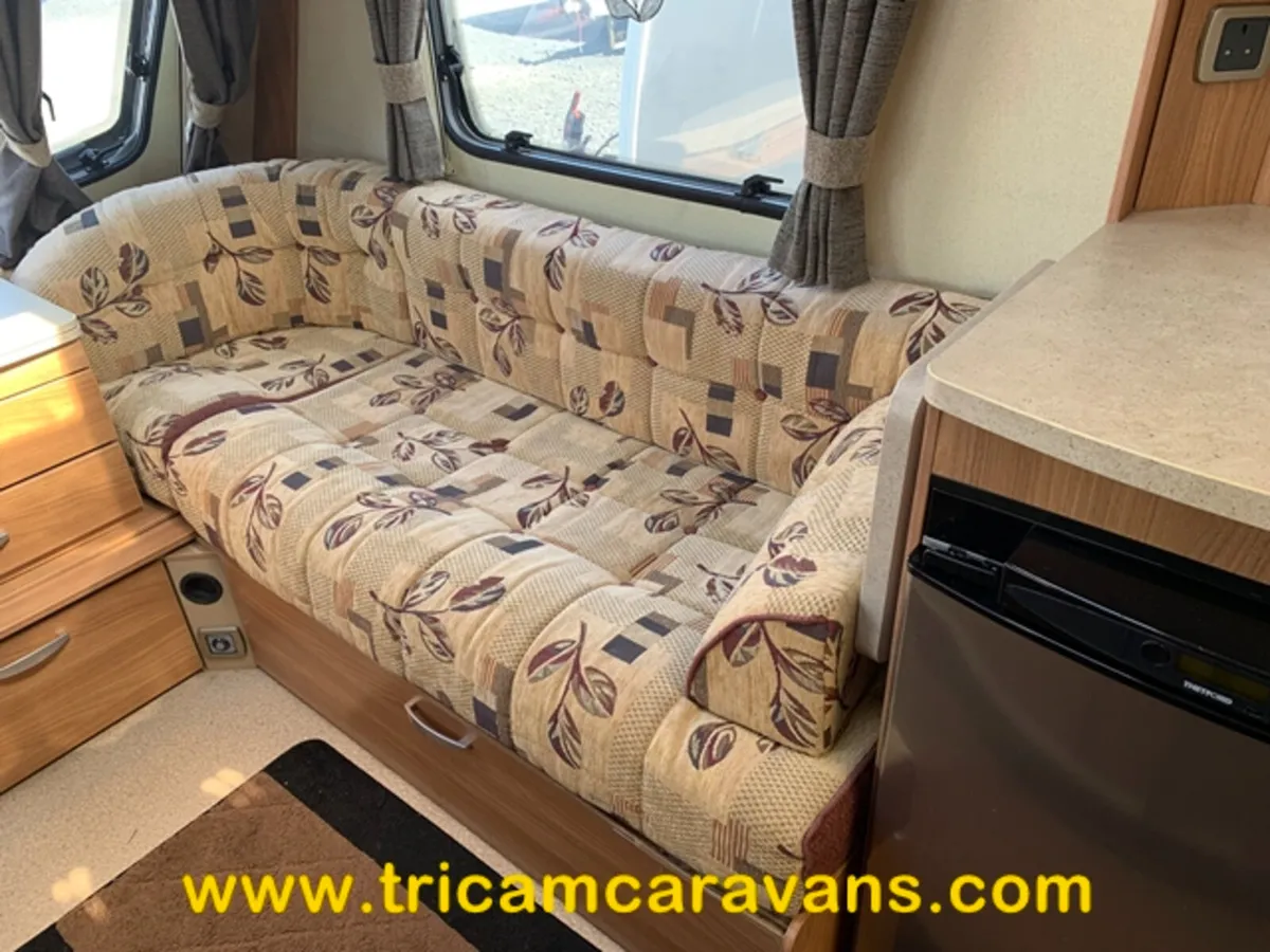 2012 Swift Challenger Sport 585/6, Fixed Bunks - Image 3