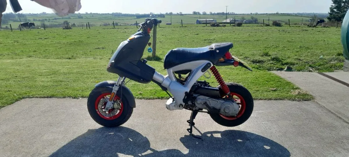 Gilera 50cc moped - Image 3