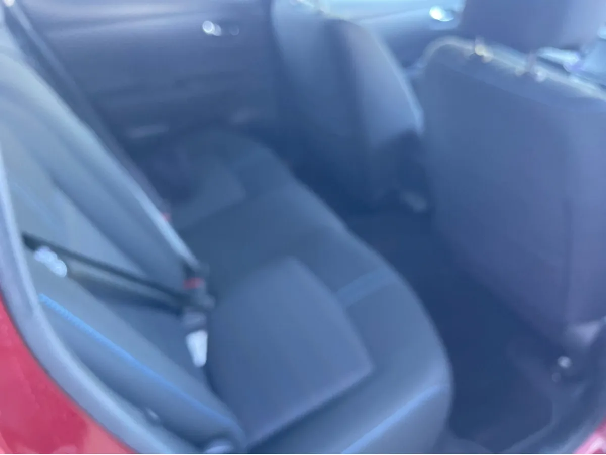 Nissan Leaf 40K EV SV PREMIUM 40KW - Image 2