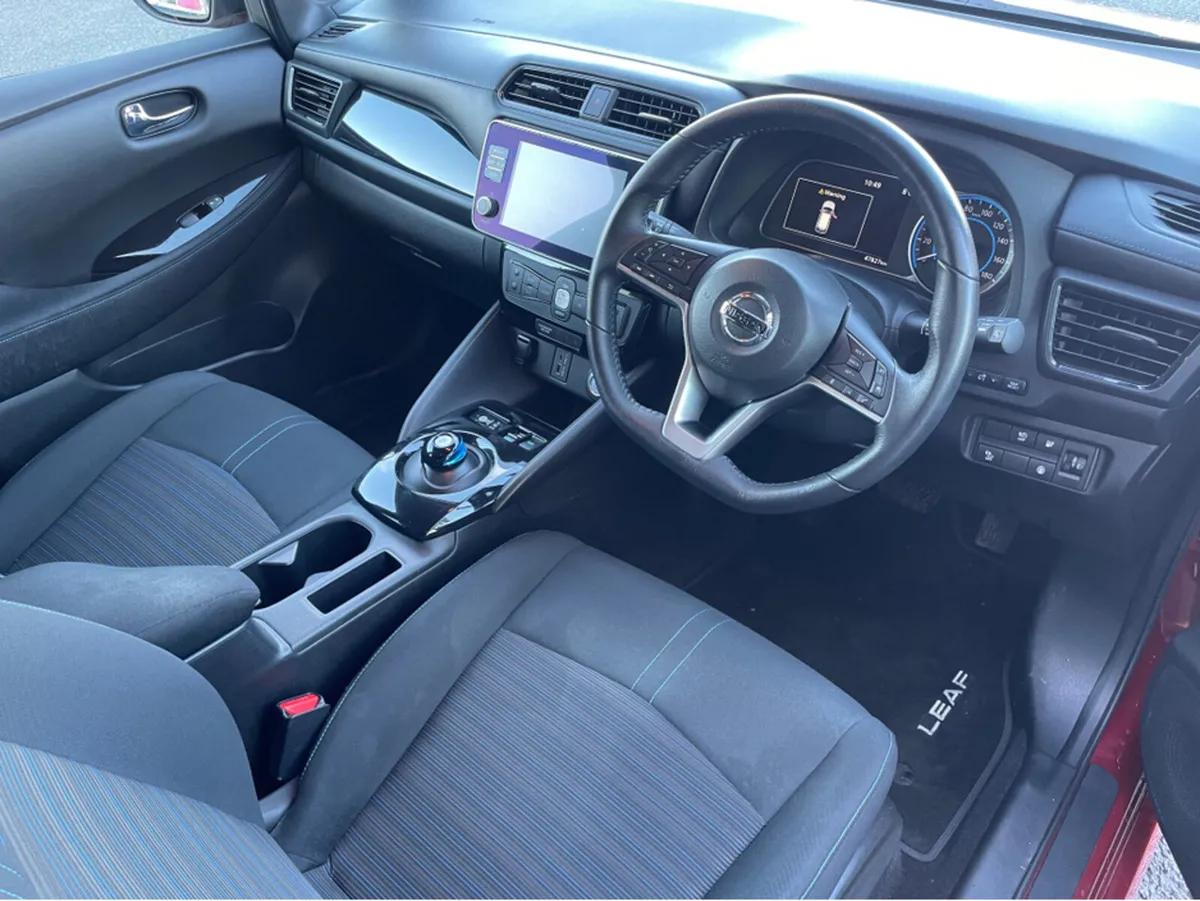 Nissan Leaf 40K EV SV PREMIUM 40KW - Image 4