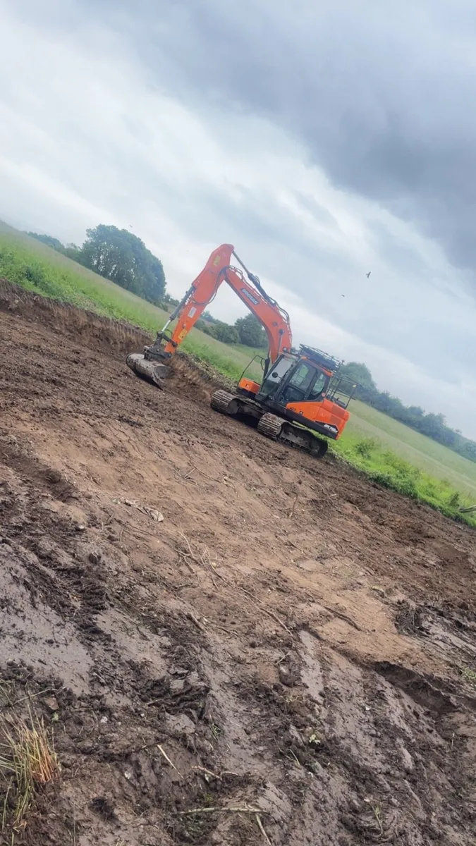Digger for hire Leitrim Sligo area - Image 1