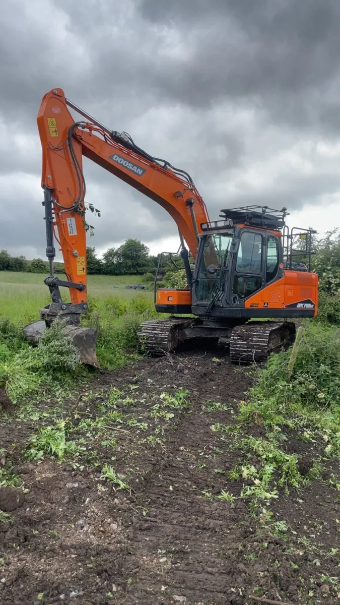 Digger for hire Leitrim Sligo area - Image 4