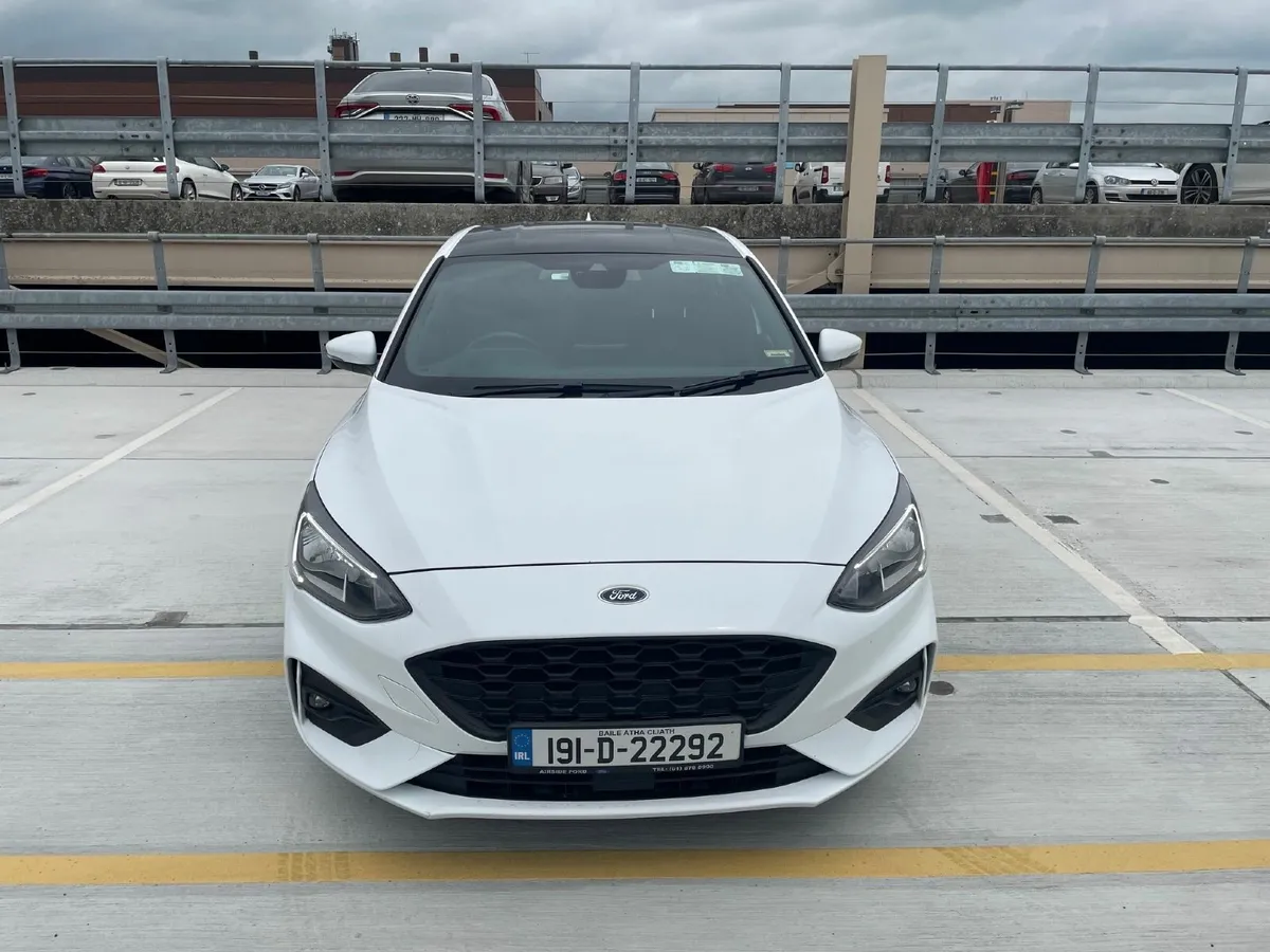 Ford Focus 2019 - Image 2