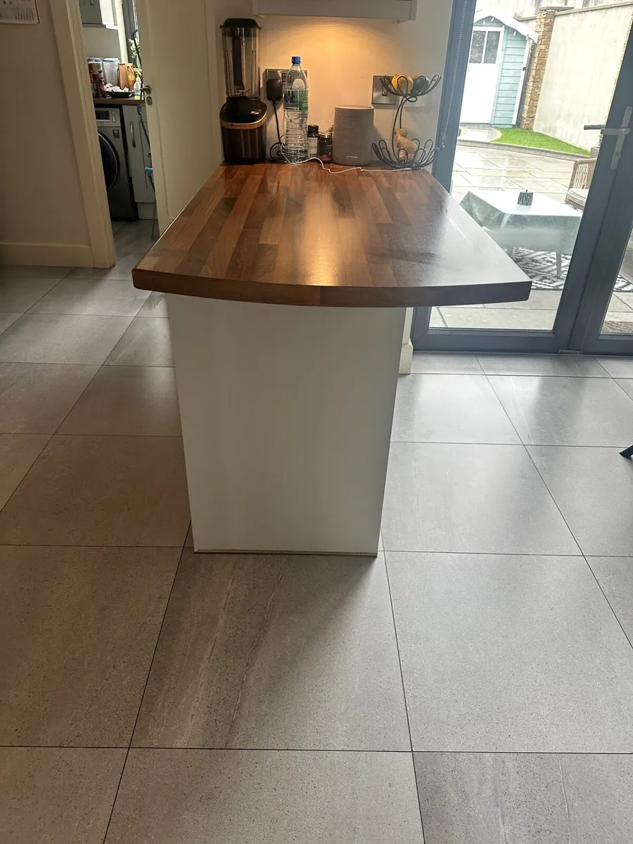 Kitchen Island - Image 2